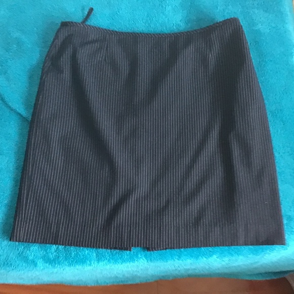 Suit - Picture 3 of 5